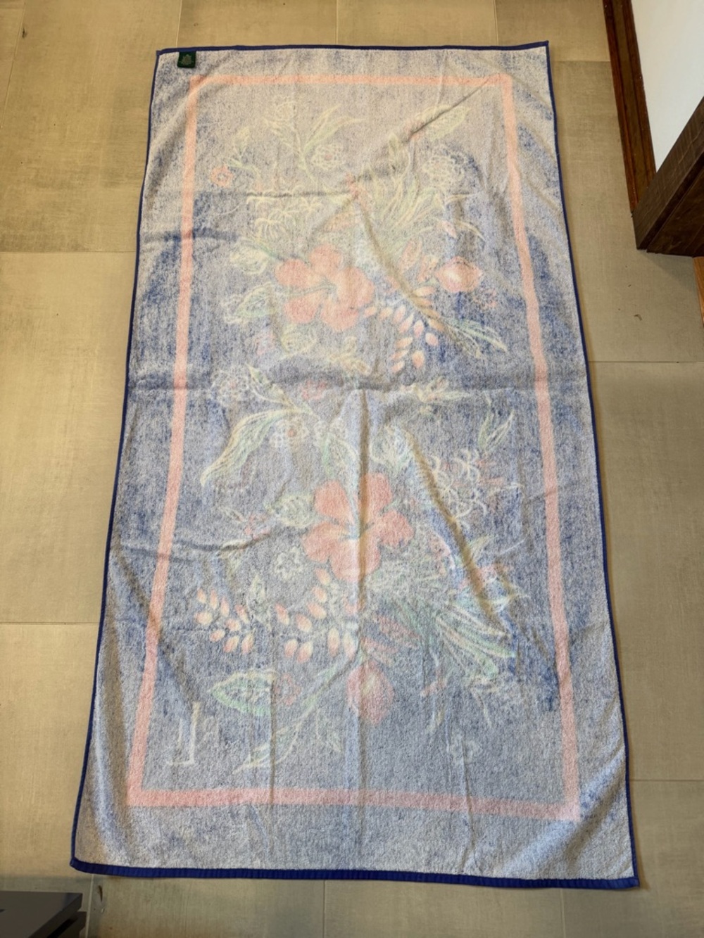 Vintage Ralph Lauren Tropical Hibiscus Oversized Towel (66x35) - Picture 4 of 8